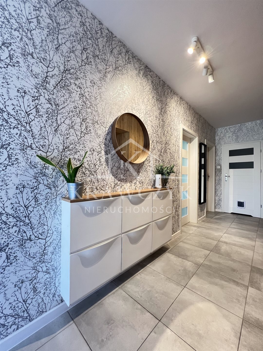 3 pokoje, 2piętro, winda, balkon, komórka-GUMIEŃCE (9)