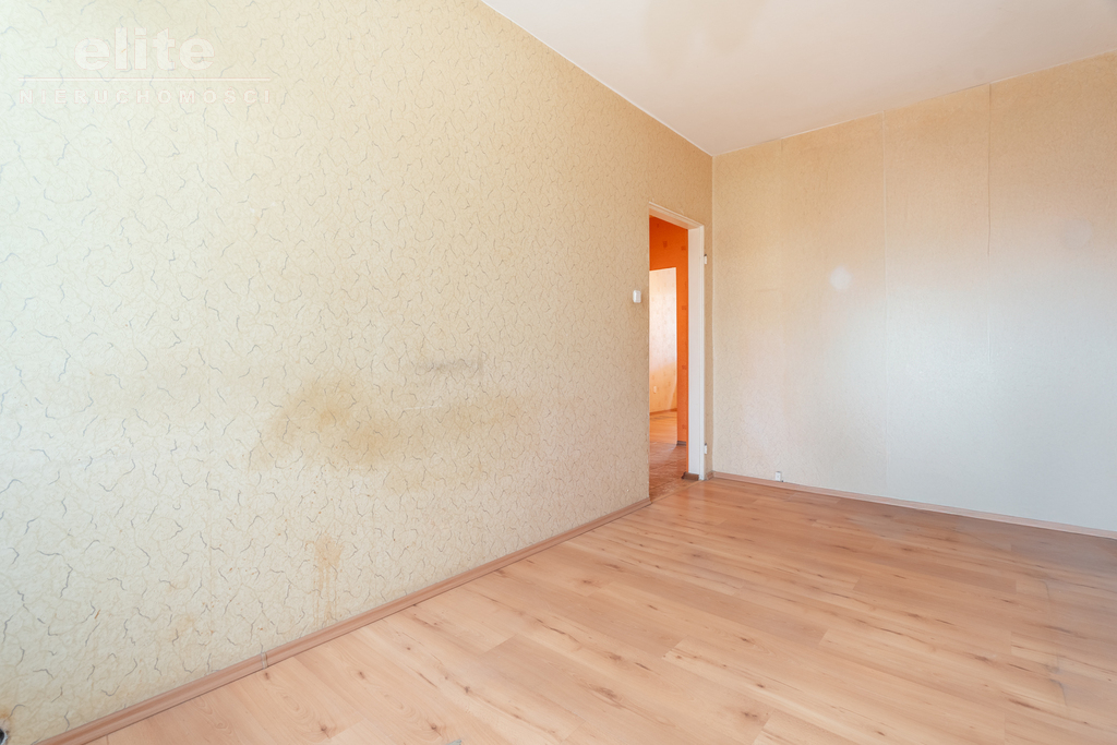 3 pokoje, duży balkon, piwnica (8)