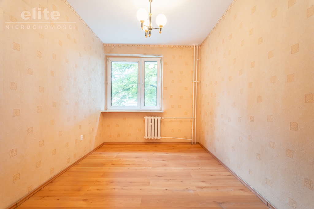 3 pokoje, duży balkon, piwnica (9)