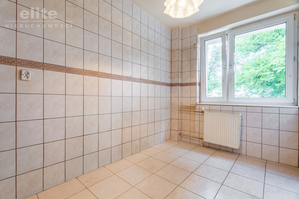 3 pokoje, duży balkon, piwnica (12)