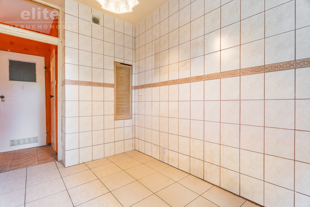 3 pokoje, duży balkon, piwnica (13)