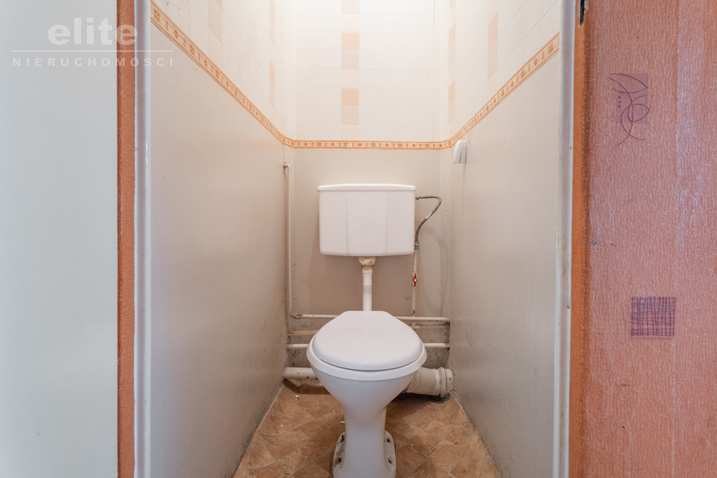 3 pokoje, duży balkon, piwnica (15)