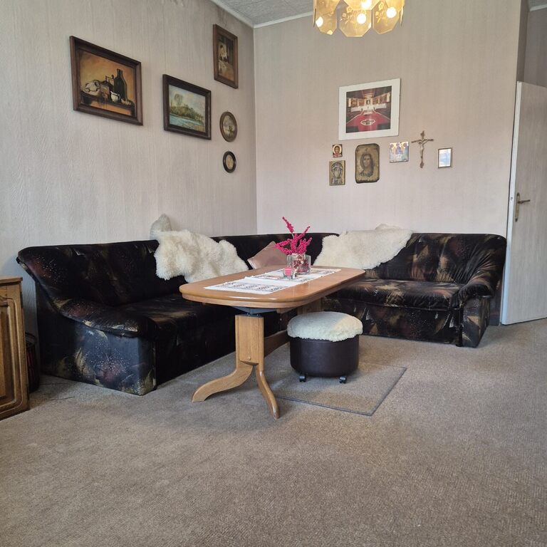 Adaptacja poddasza bez skosów1962r. 82m-580tys. (3)