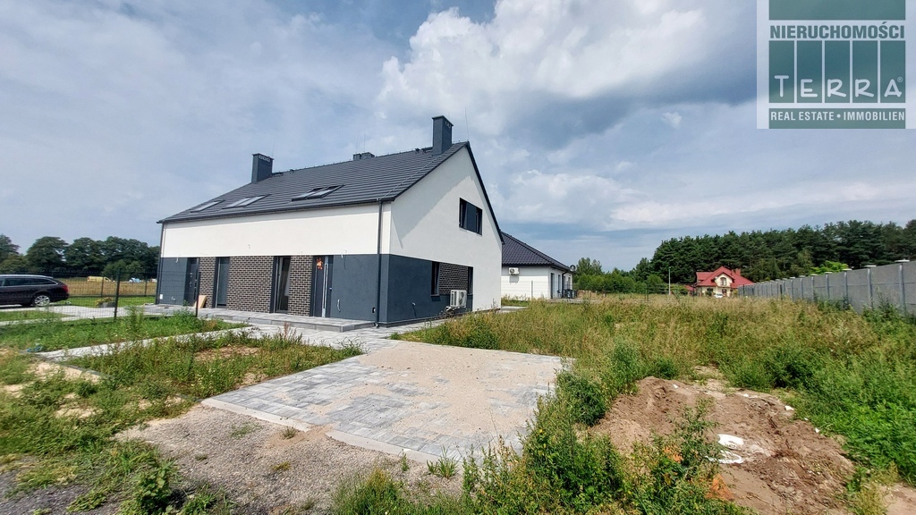 Bliźniak w stanie deweloperskim OCHLA (2)