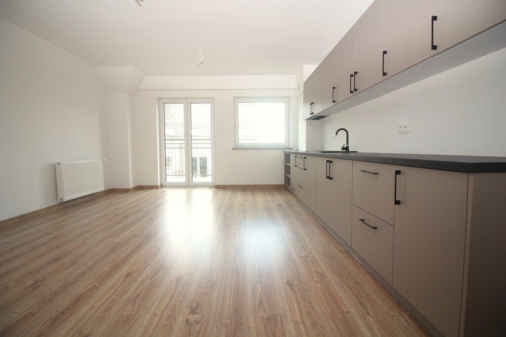 2 pokoje duży taras i miejsce postojowe (2)