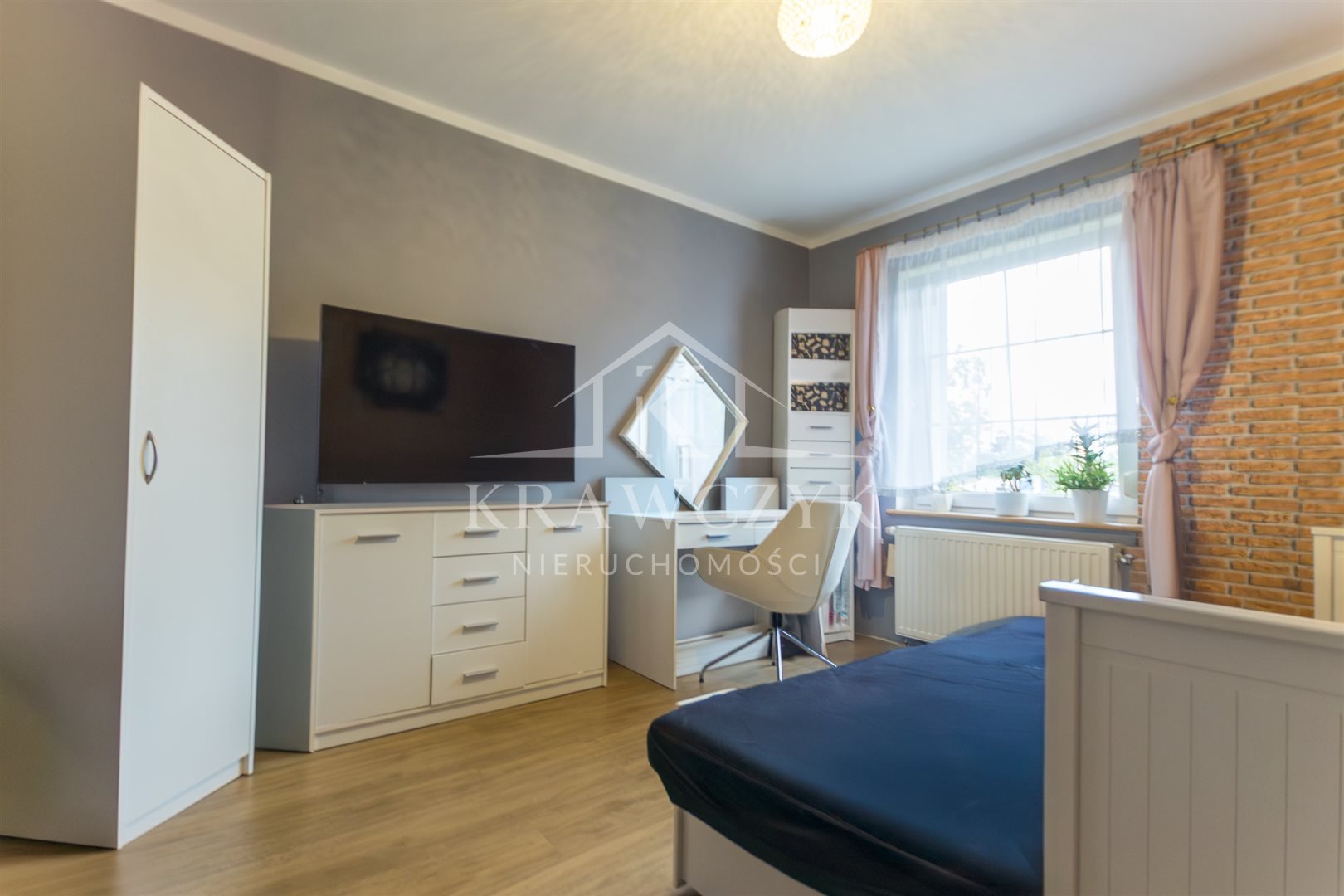 Dom z warsztatem  (6)