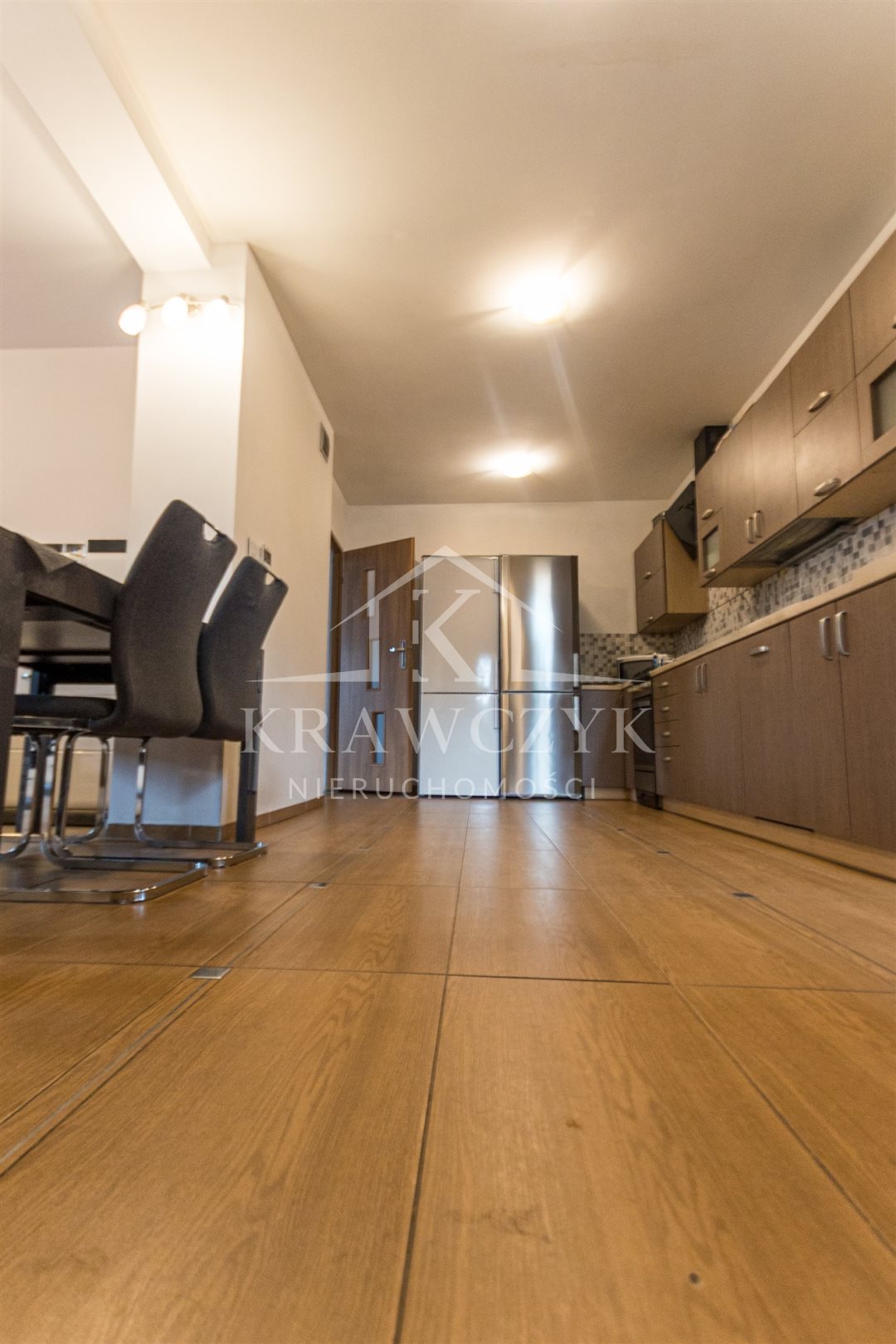 Dom z warsztatem  (8)