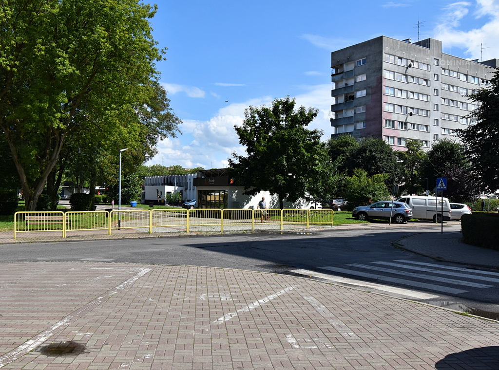 Lokal handlowy w widocznym punkcie (5)