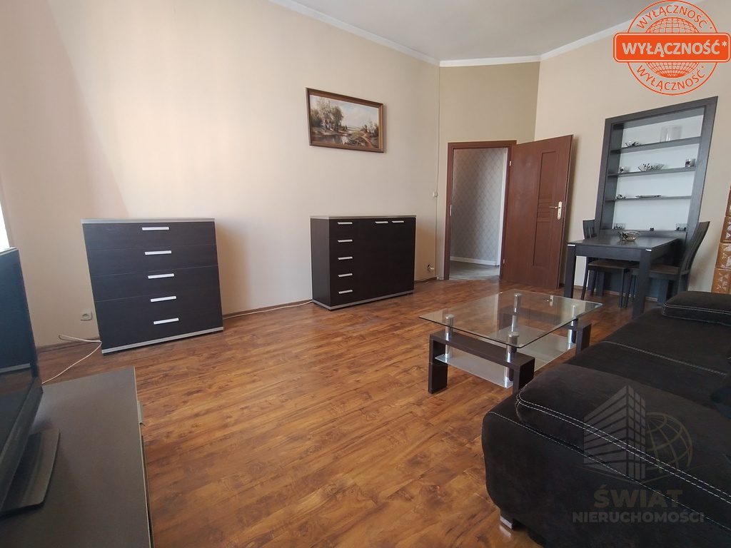 Śródmieście rozkładowe 75 m2 z miejscem postojowym (3)