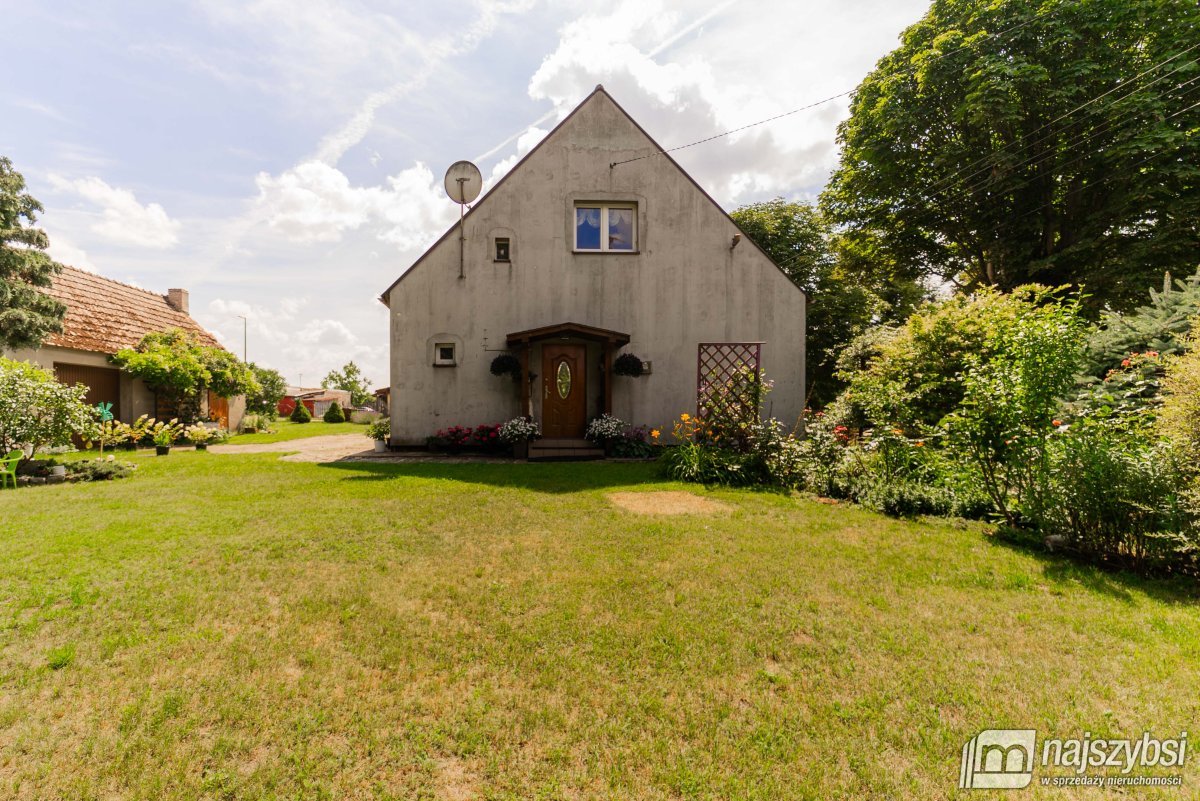 Danowo k. Goleniowa- dom wolnostojący (26)