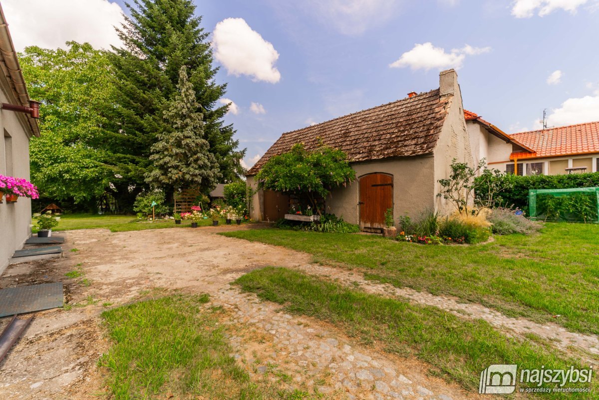 Danowo k. Goleniowa- dom wolnostojący (31)