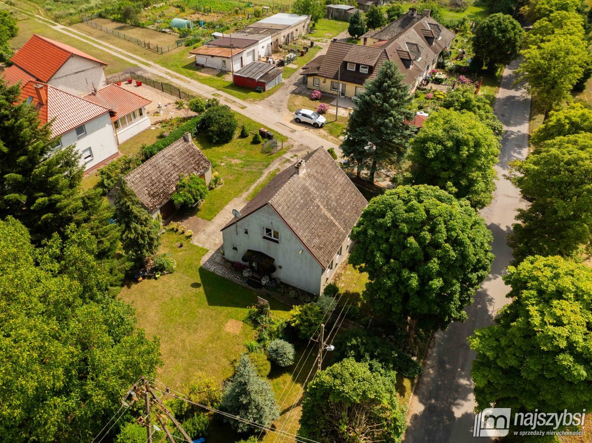 Danowo k. Goleniowa- dom wolnostojący (4)