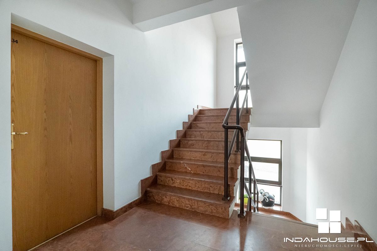 Budynek mieszkalno-biurowy I Duże możliwości zmian (12)