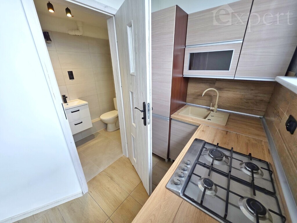 Kawalerka na 11 piętrze - jedyna taka na Starówce (4)