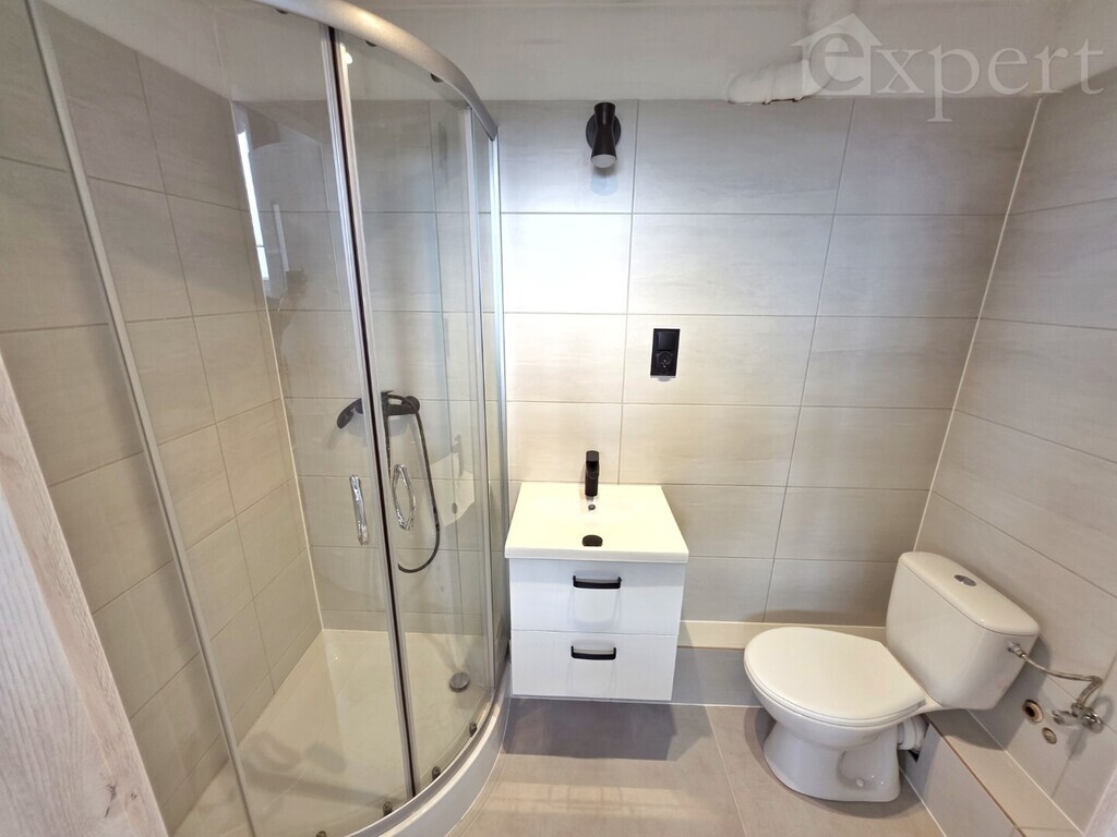 Kawalerka na 11 piętrze - jedyna taka na Starówce (5)