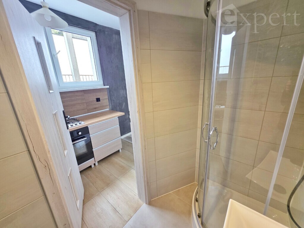 Kawalerka na 11 piętrze - jedyna taka na Starówce (6)