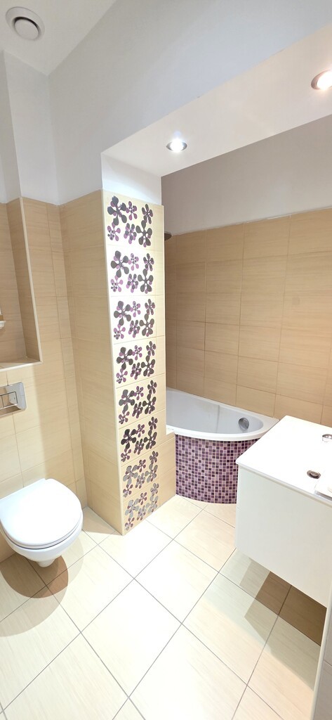 Przestronne 3 pokoje Jana Pawła II- 90 m2 (10)