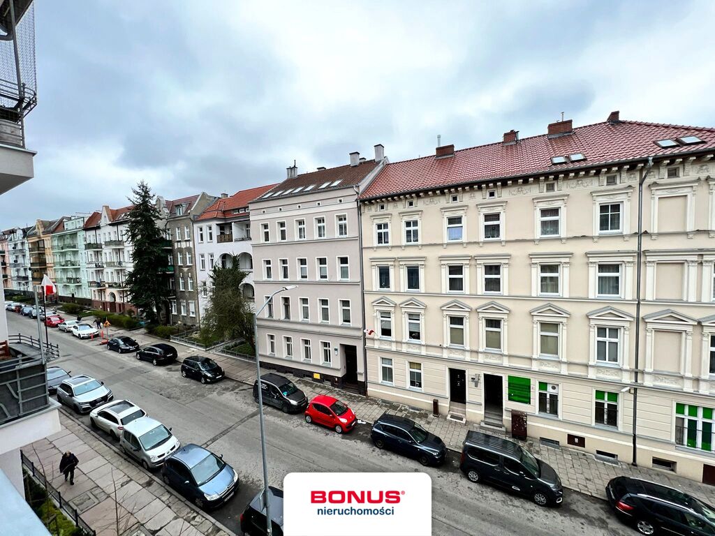 Trzypokojowe mieszkanie niedaleko Wałów Chrobrego (9)