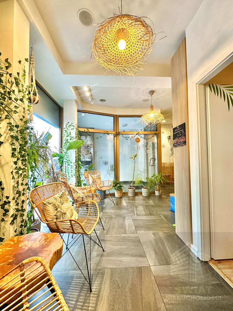 Lokal na wynajem  97,3 m2 w centrum miasta (3)