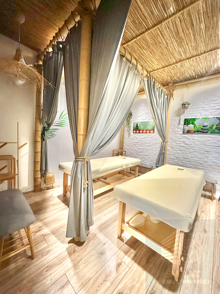 Lokal na wynajem  97,3 m2 w centrum miasta (7)