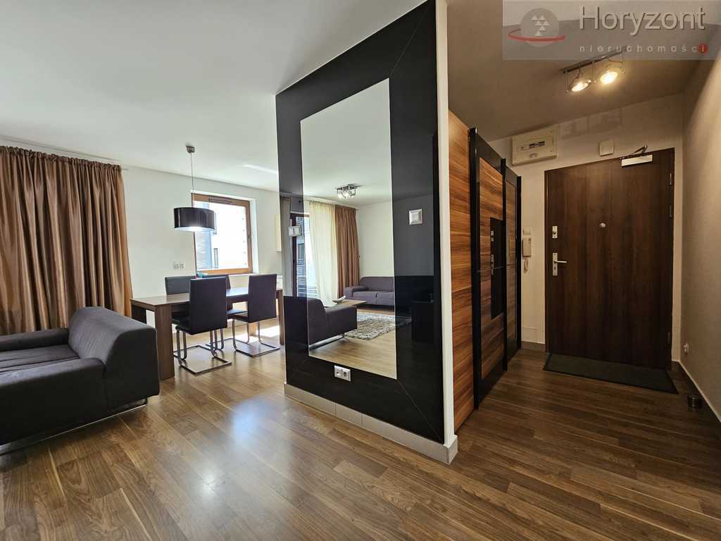 Apartament 3pok.,winda, garaż, balkon - Centrum (8)