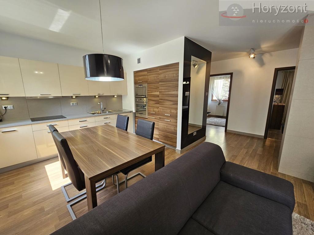 Apartament 3pok.,winda, garaż, balkon - Centrum (2)