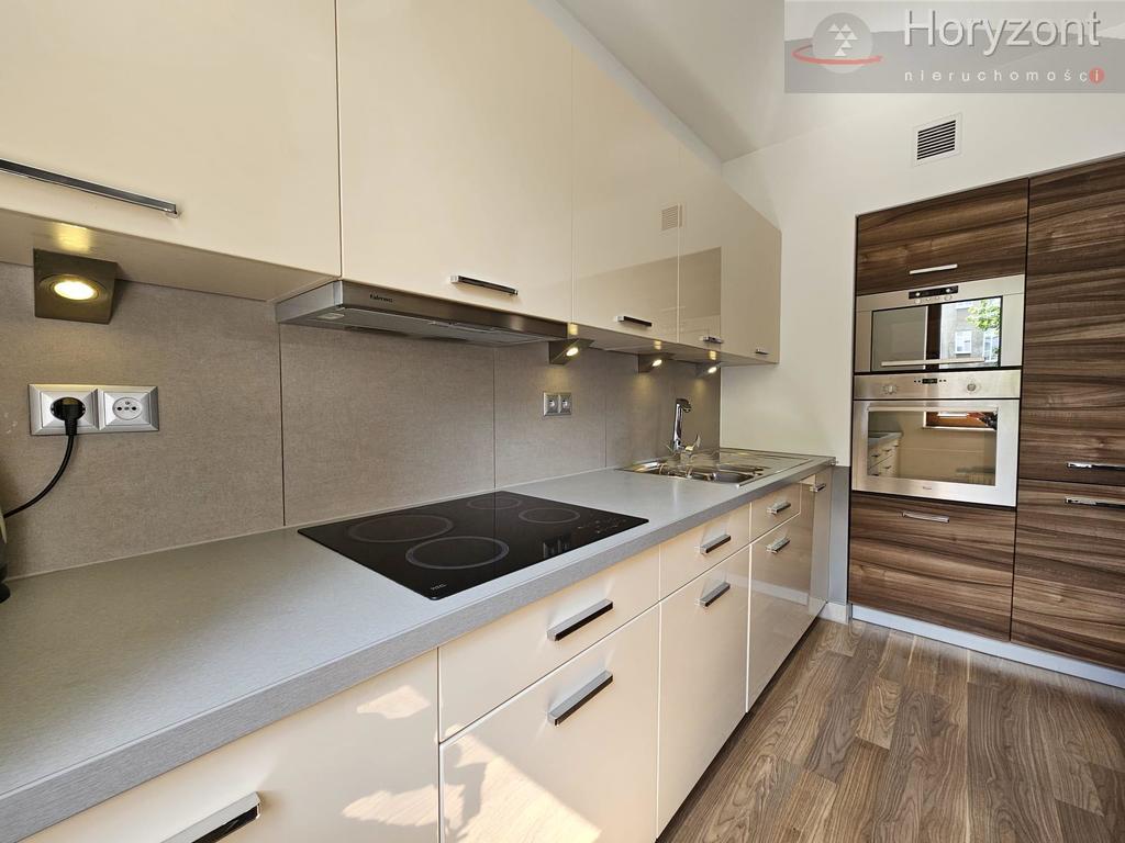 Apartament 3pok.,winda, garaż, balkon - Centrum (3)