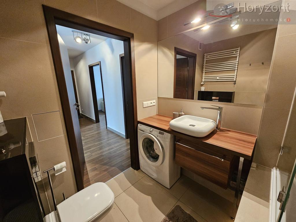 Apartament 3pok.,winda, garaż, balkon - Centrum (12)