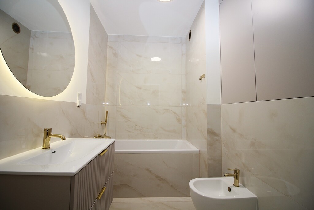 Elegancki Dom z Ogrodem  3 Sypialnie 2 Łazienki (9)