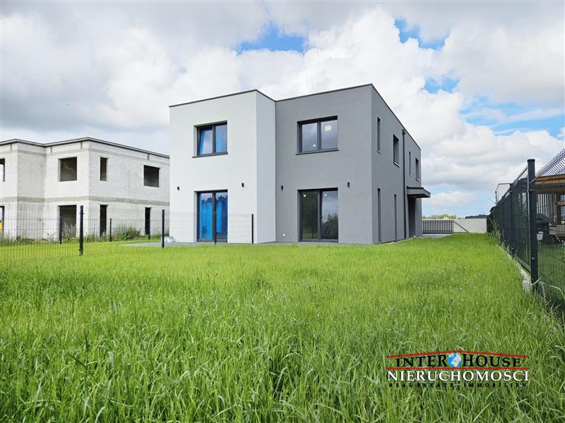 Dom bliźniak - Niekłonice  (1)