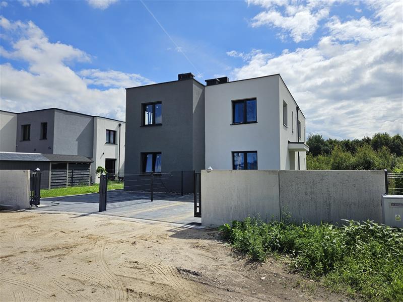 Dom bliźniak - Niekłonice  (6)