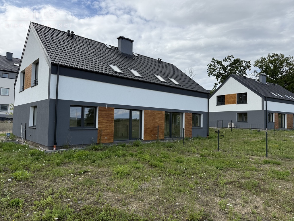 Na sprzedaż ostatni bliźniak 5 pokoi ślepa ulica (1)