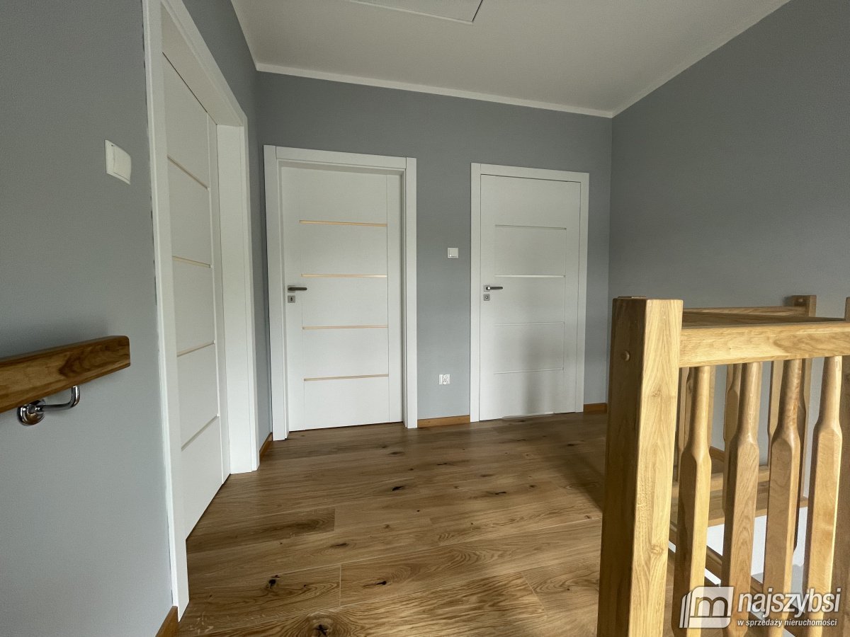 Nowogard - Karsk - Duży dom wolnostojący (10)