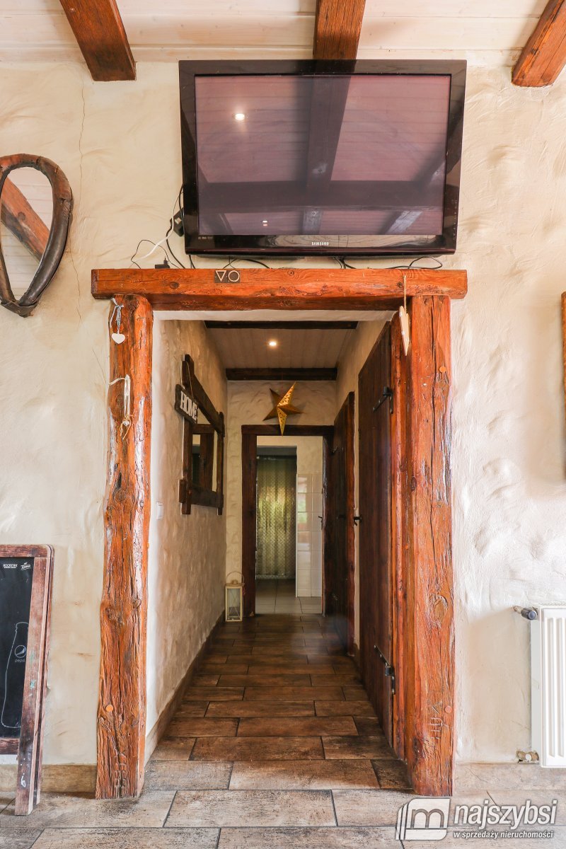 Dom z lokalem użytkowym  (15)