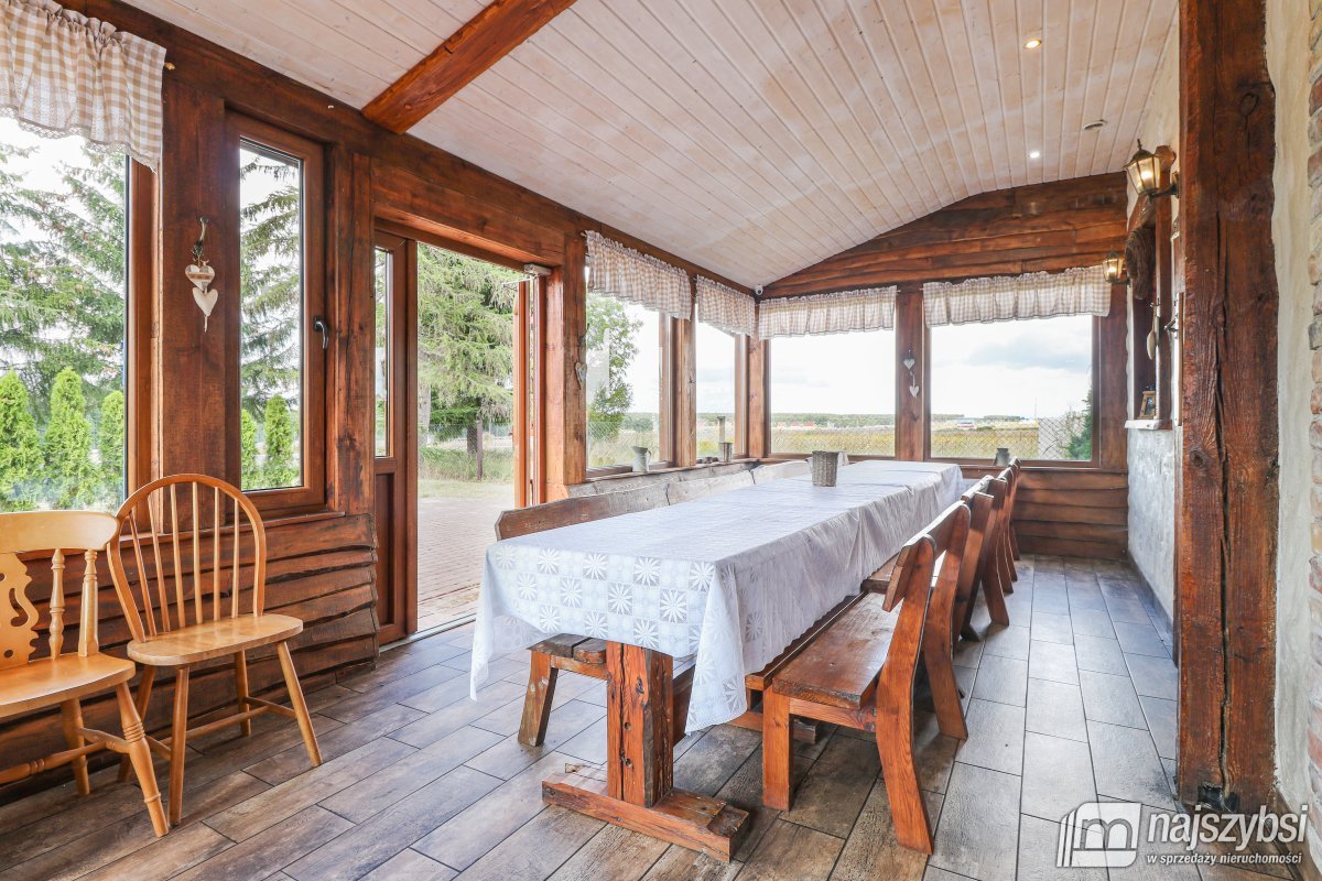 Dom z lokalem użytkowym  (20)