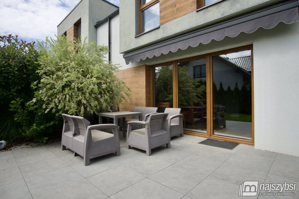 Pilchowo- Komfortowy dom z ogródkiem i garażem (19)