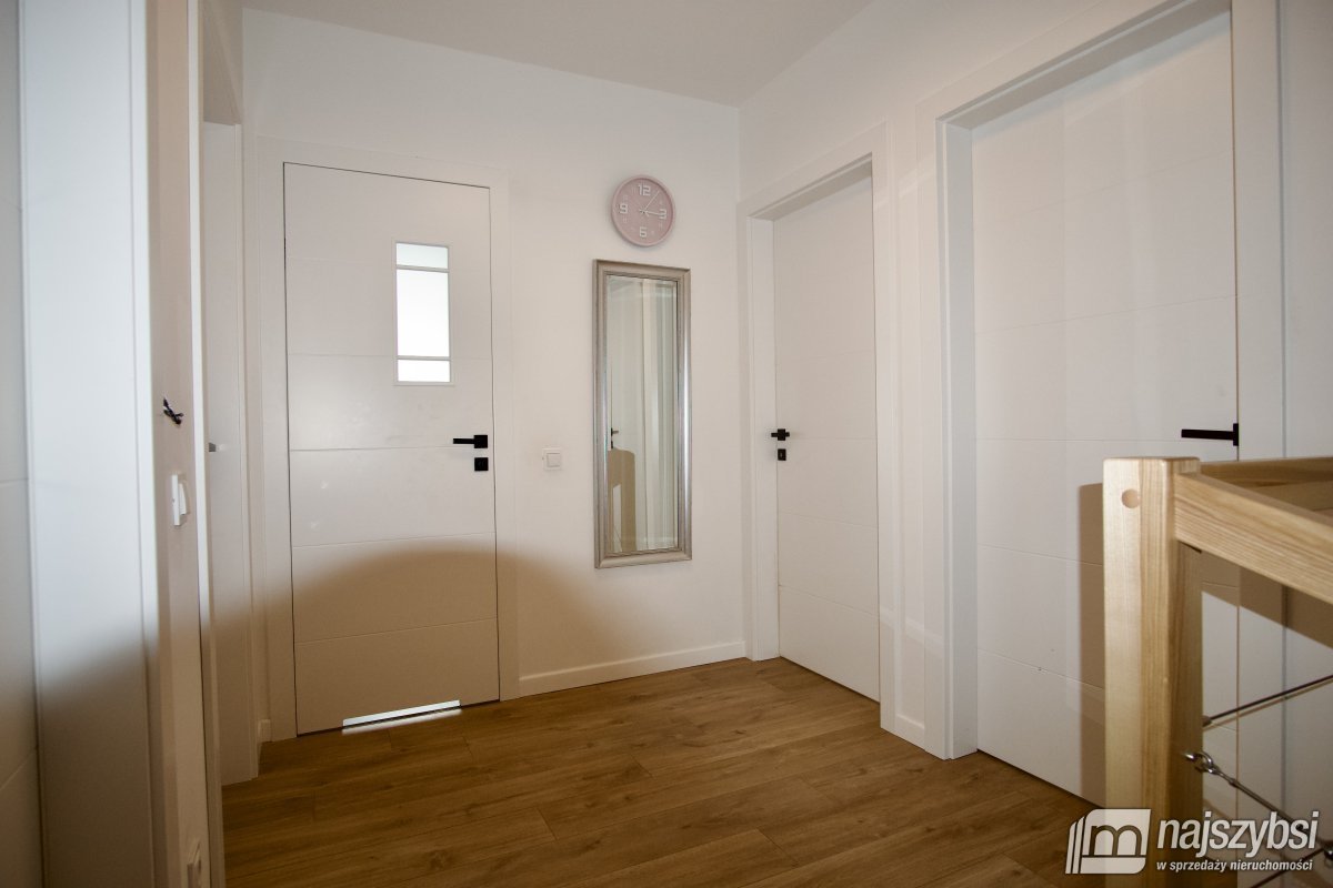 Pilchowo- Komfortowy dom z ogródkiem i garażem (20)