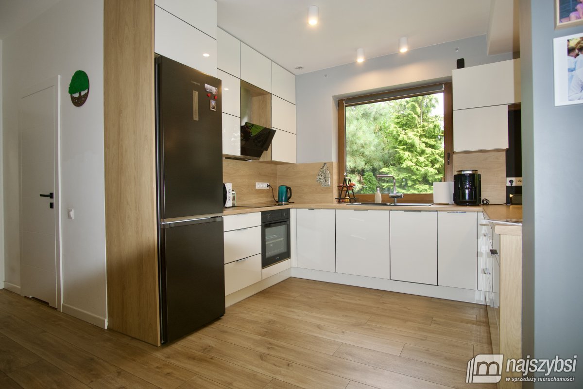 Pilchowo- Komfortowy dom z ogródkiem i garażem (3)