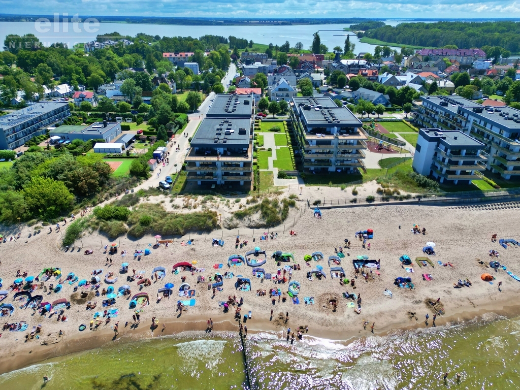 Dziwnów - Gardenia I linia zabudowy od morza plaży (12)