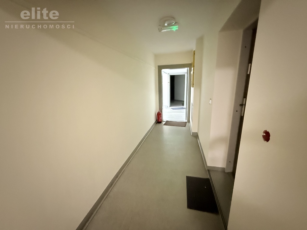 Centrum 2 pokoje, 43m2  z piwnicą (10)