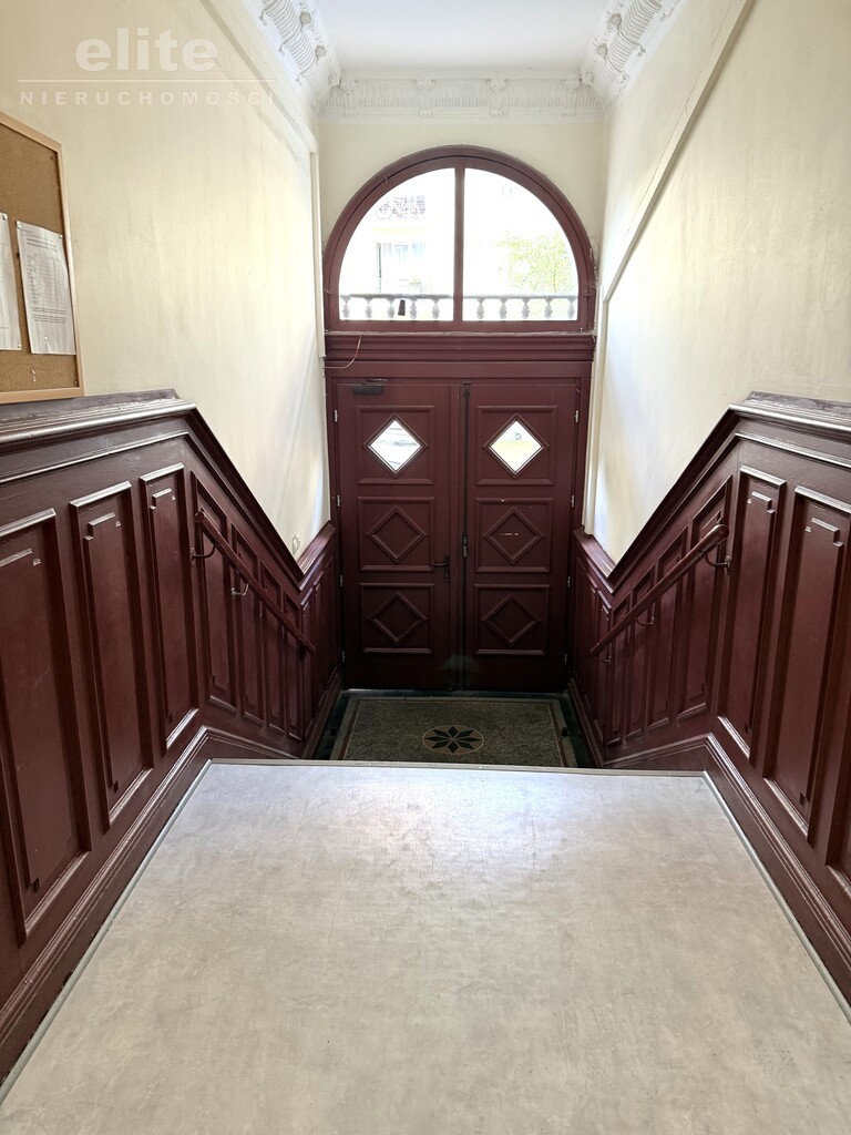 Centrum 2 pokoje, 43m2  z piwnicą (13)