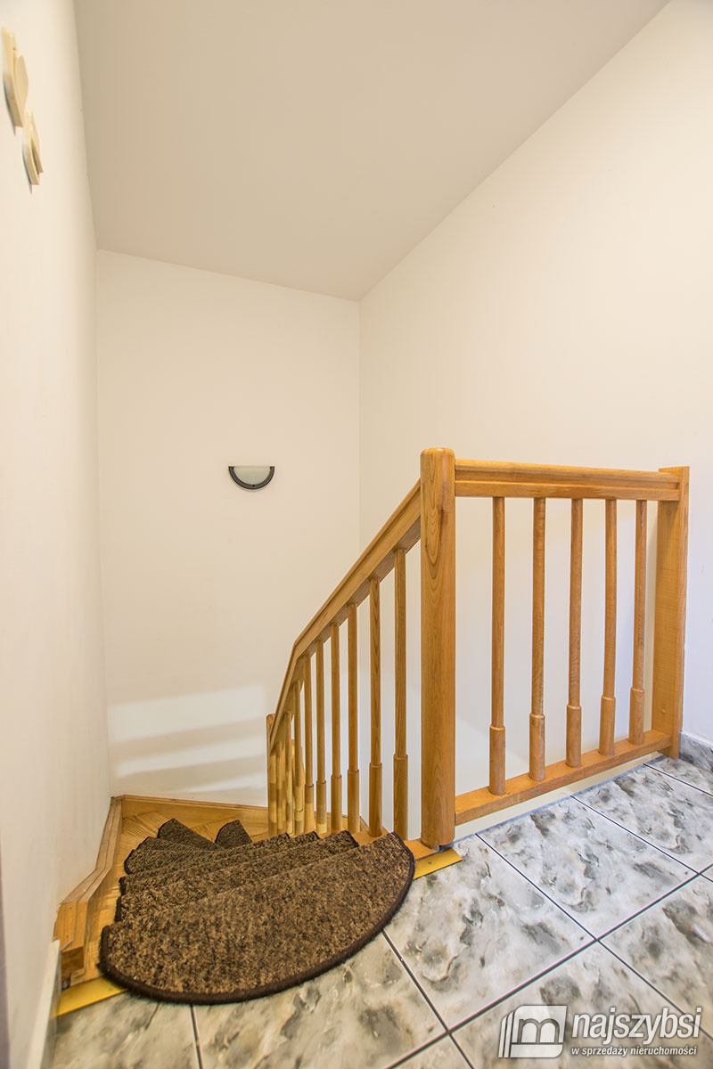 Goleniów -  nieruchomość komercyjna (mieszkanie +  (12)