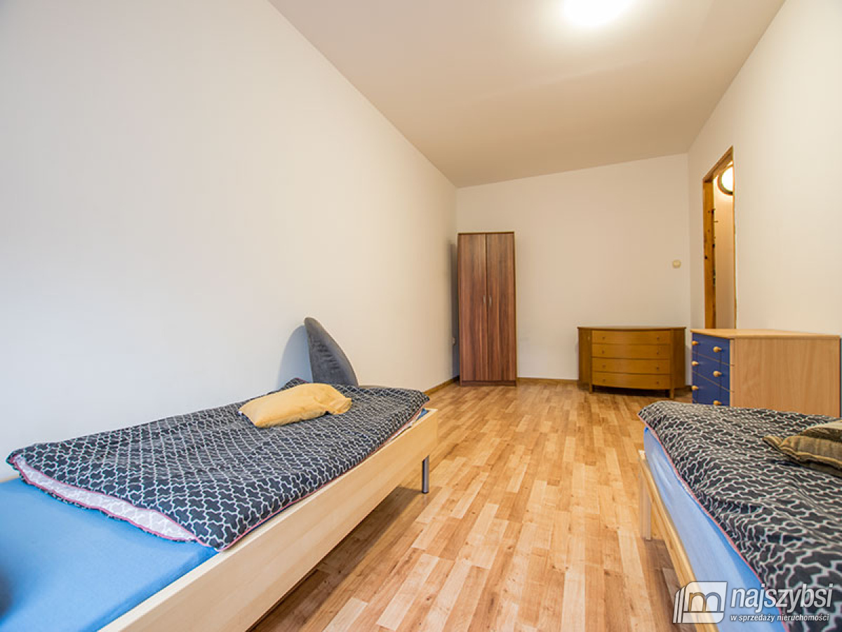 Goleniów -  nieruchomość komercyjna (mieszkanie +  (4)