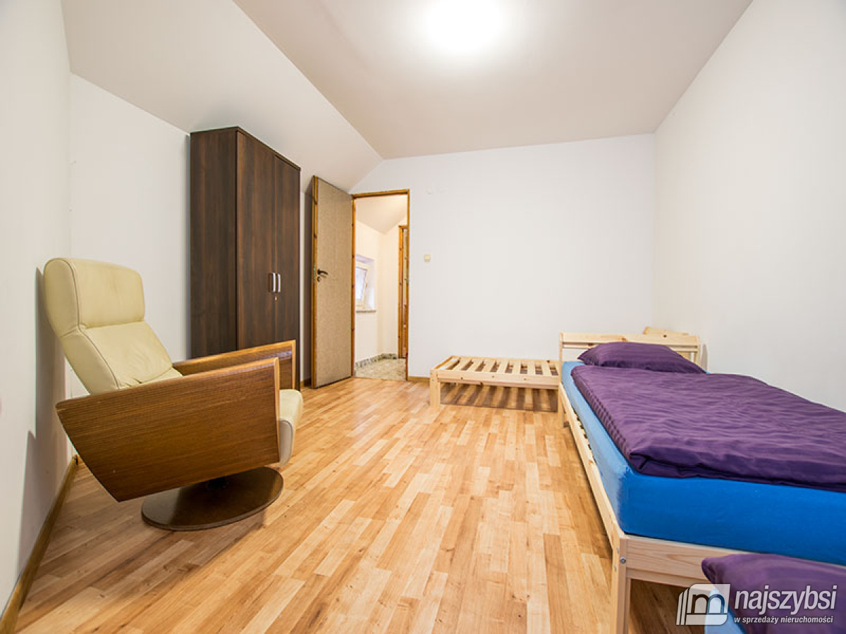 Goleniów -  nieruchomość komercyjna (mieszkanie +  (8)