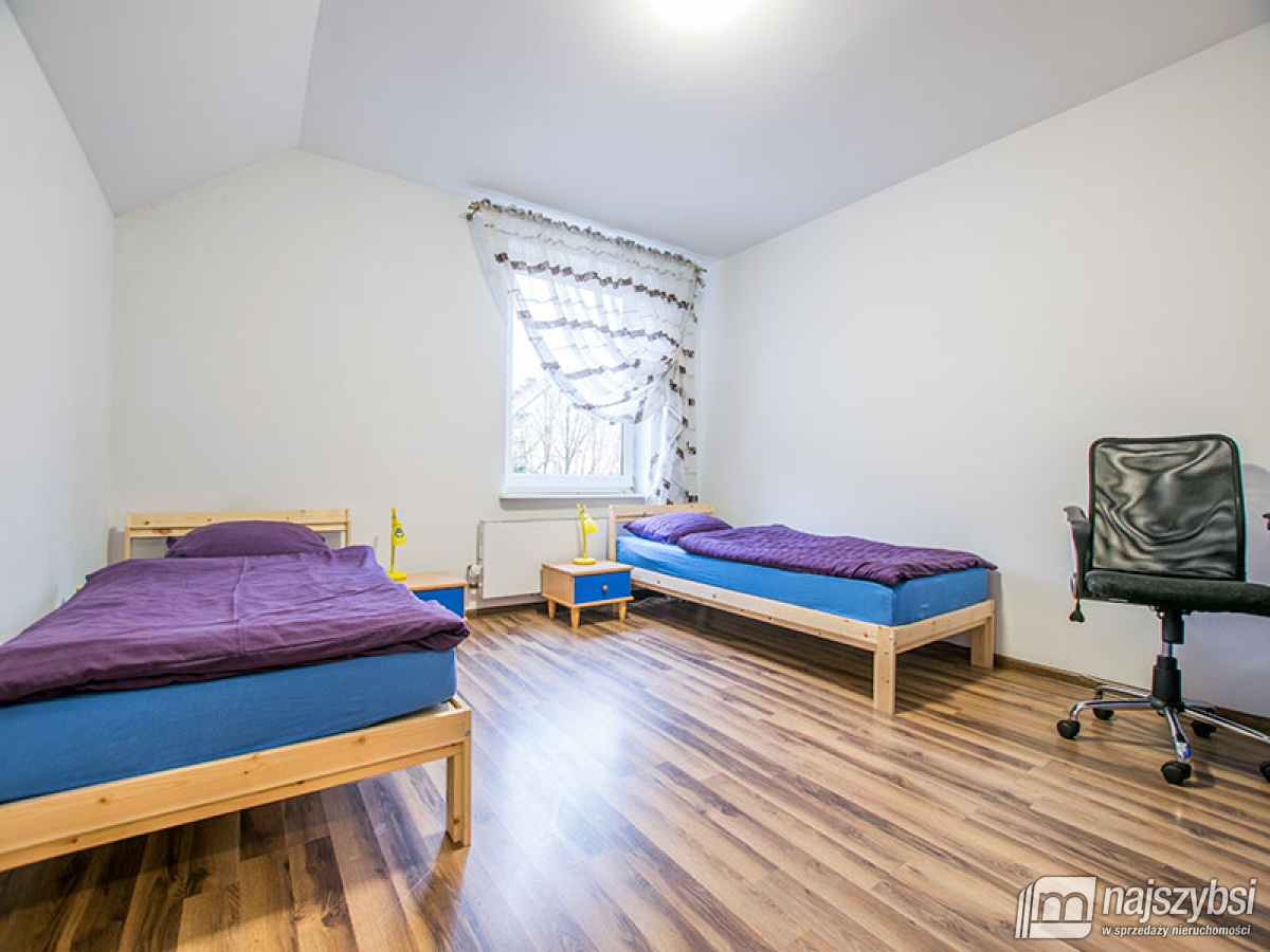 Goleniów -  nieruchomość komercyjna (mieszkanie +  (9)