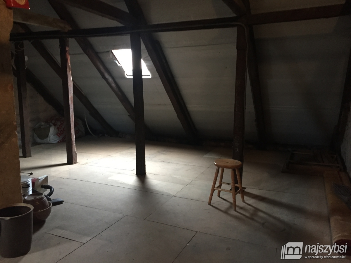 Chojna- dom wolnostojący przy parku. (23)