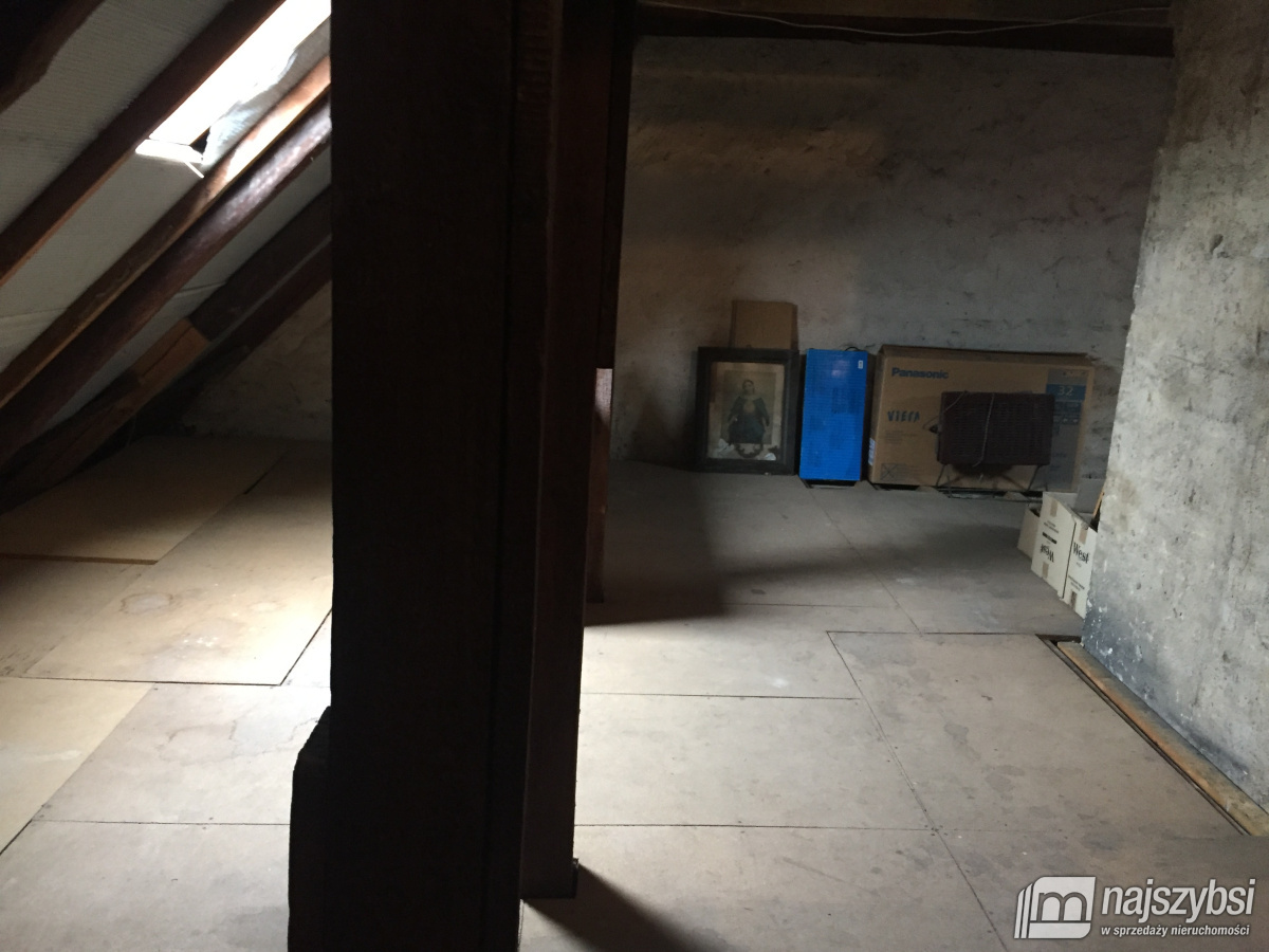 Chojna- dom wolnostojący przy parku. (24)