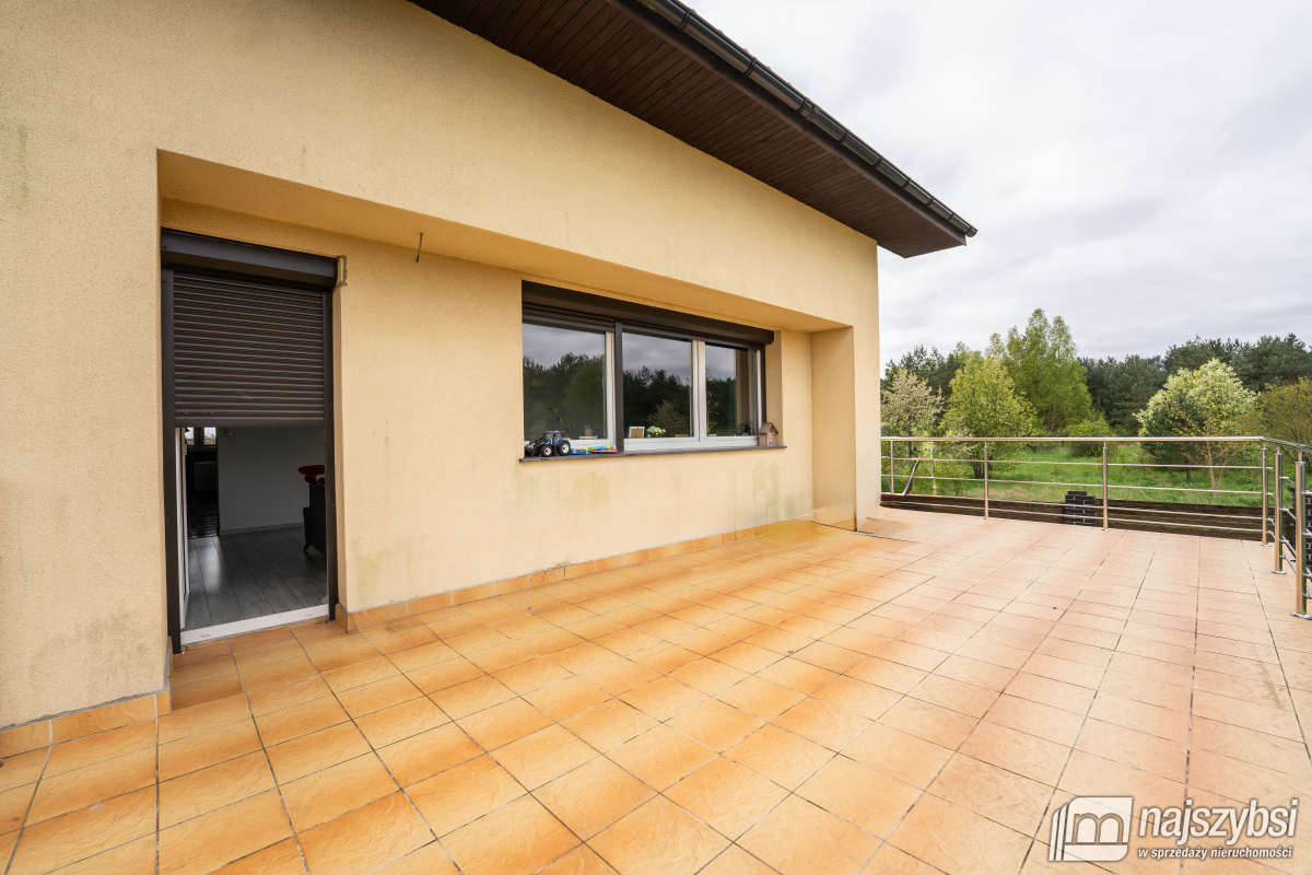 DRAWSKO POMORSKIE- DOM W SPOKOJNEJ OKOLICY  (34)