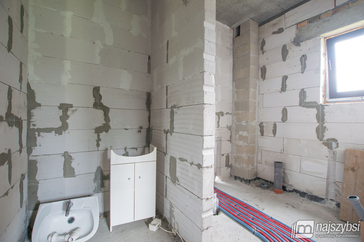 Barwice- dom na wsi w stanie surowym zamkniętym (10)