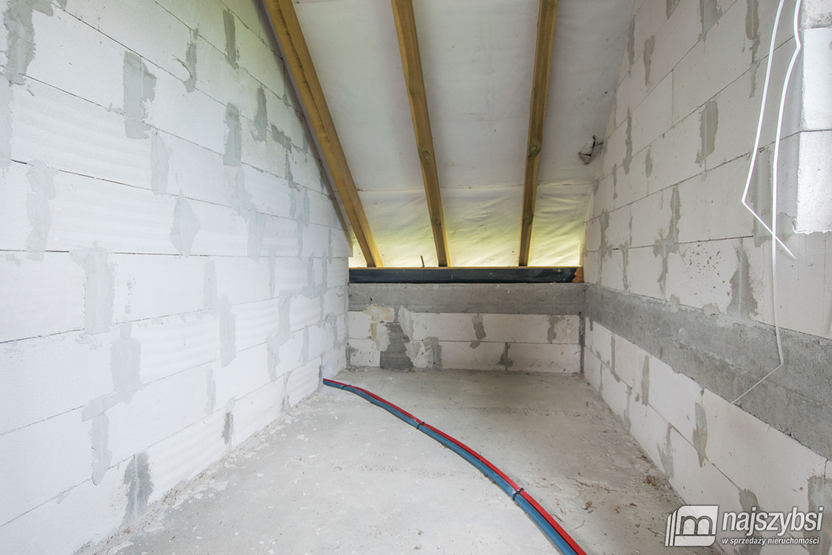 Barwice- dom na wsi w stanie surowym zamkniętym (15)